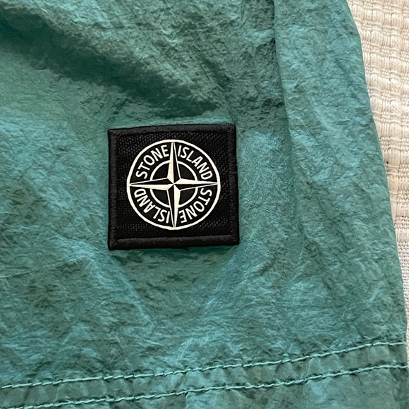 B0943 NYLON METAL IN ECONYL® REGENERATED NYLON STONE ISLAND - Picture 3 of 5